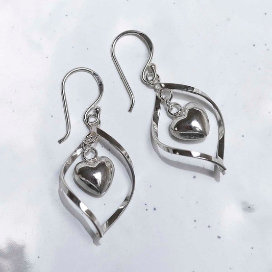 ME532 Sterling silver Twisted Heart Earrings 1