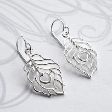 MJ0282E Silver Peacock Love Earrings