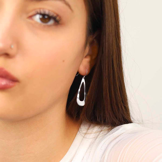 ML850 Sterling Silver Sway Earrings Model