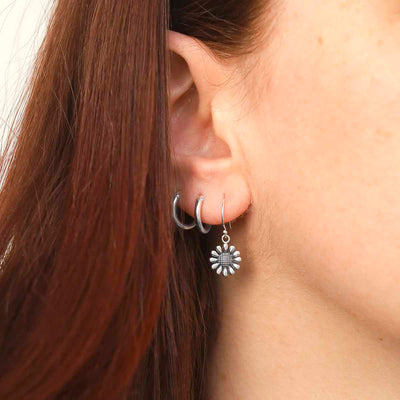 ML933E Sterling Silver Oxidised Delicate Daisy Dangly Earrings model