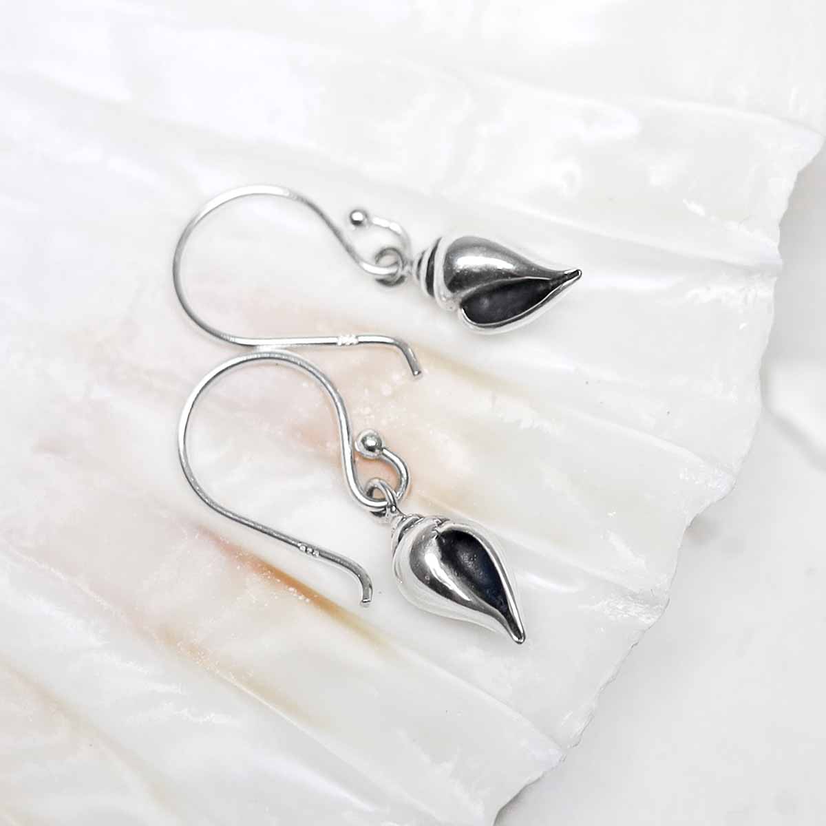 Sterling Silver Sea Shell Dangly Earrings