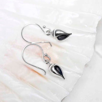 ML998 Sterling Silver Sea Shell Dangly Earrings 4