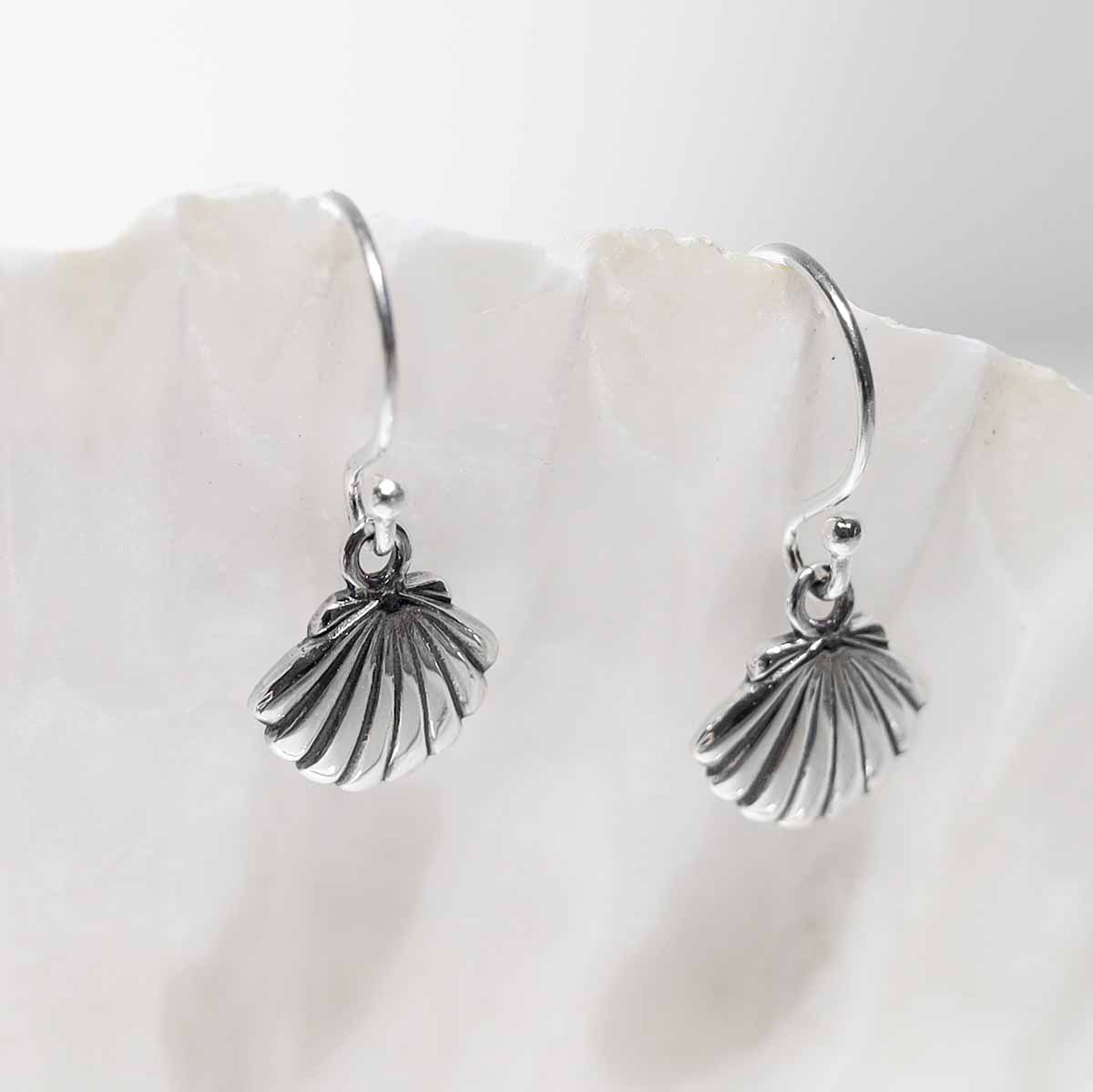 Sterling Silver Clam Shell Dangly Earrings