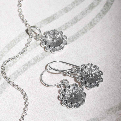 ML994 Sterling Silver Pretty Petals group