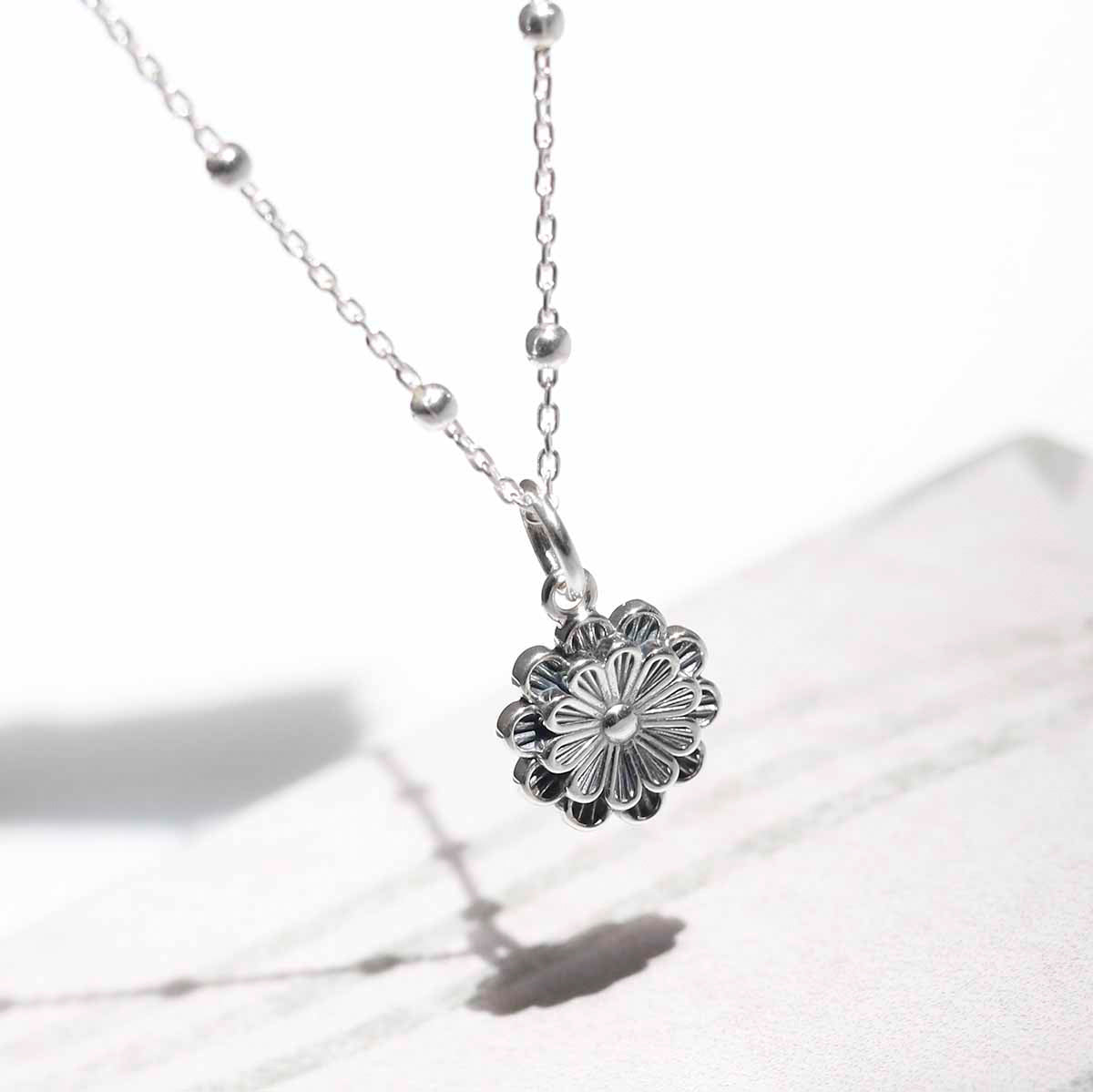 Sterling Silver Pretty Petals Necklace