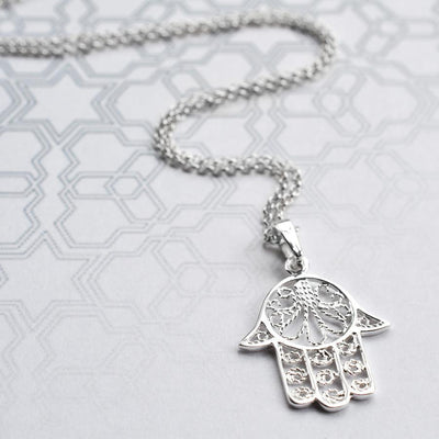 MJ0294N Silver Fatima Hand Necklace 2 c1338c11 d50b 4512 b102 6abef9bb3401