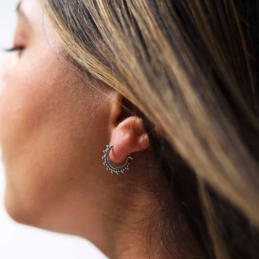ML987 Sterling Silver Goddess Hoops Model