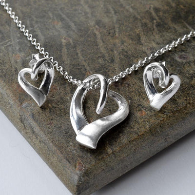 Silver Ribbon Heart Necklace and Earrings Set MJ0239S 2