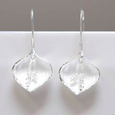 MZB78 Sterling Silver Peace Lily Drop Earrings 2