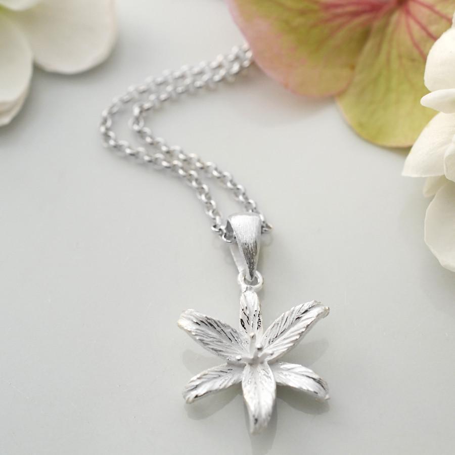 Silver Lily Flower Star Jewellery Set