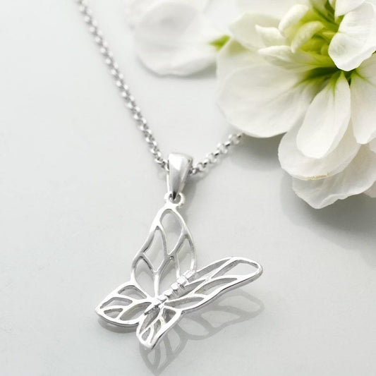MB094P SILVERBUTTERFLYNECKLACE 002