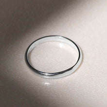 ML750 Sterling Silver Round Midi Ring 1