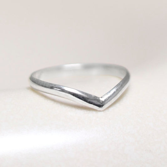 ML752 Sterling Silver Wishbone Midi Ring 3