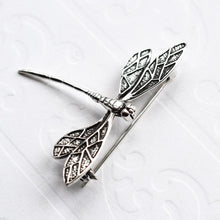 MC160B SILVERDRAGONFLYBROOCH 010