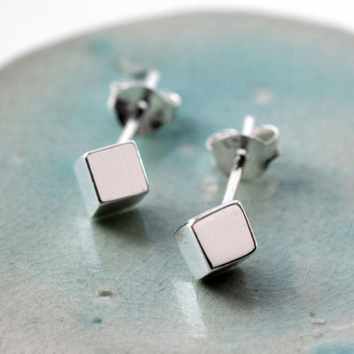 MJ0218 Silver Box Stud Earrings 3