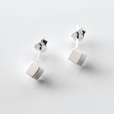MJ0218 Silver Box Stud Earrings 2