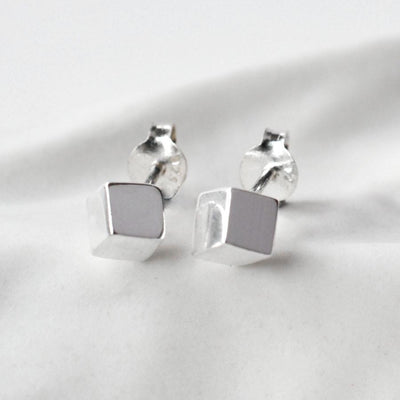 MJ0218 Silver Box Stud Earrings 5