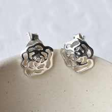 Delicate Silver Rose Stud Earrings MJ0228 3