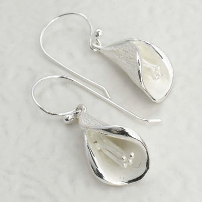 MJ0075E Silver Calla Lily earrings