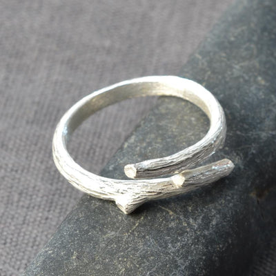 MJ0070 SILVER TWIG RING