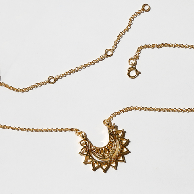 Goldplatedsterlingsilvermarrakechaffairnecklaceonwhitebackground