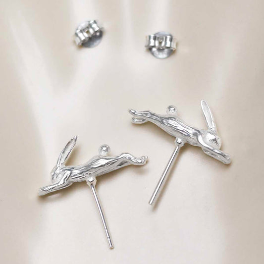 MB197E_Sterling Silver Leaping Hare Stud Earrings_3