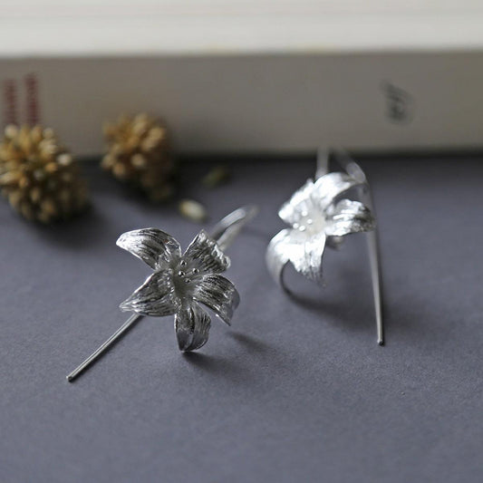 MB201E OVERSIZEDSTERLINGSILVERLILYDROPEARRINGS 003