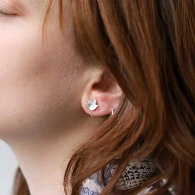 MB203_Sterling Silver Ivy Leaf Stud Earrings_Model new