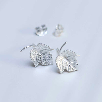 MB203_Sterling Silver Ivy Leaf Stud Earrings_new 1