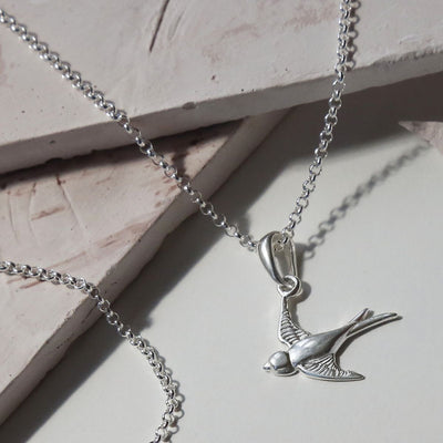 MF502PSterlingSilverSwallowStudNecklace