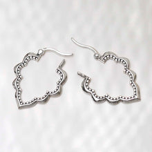 ML902_Sterling Silver Casablanca Hoops_2.