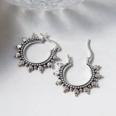 ML903_STERLING SILVER KARIM HOOPS_1