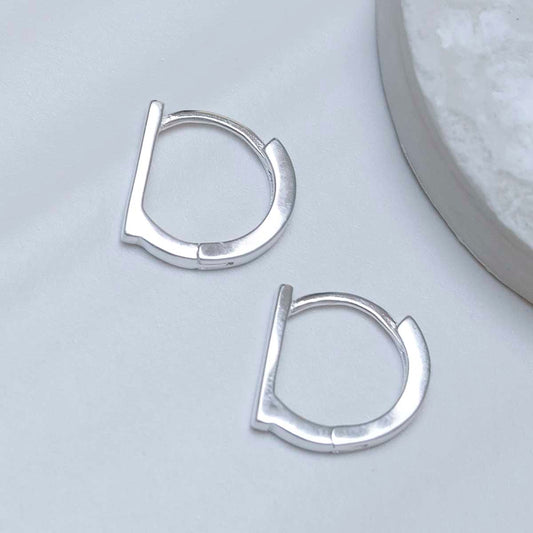 ML912_Sterling Silver Straight Edge Huggies_reshoot 1