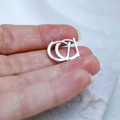 ML912_Sterling Silver Straight Edge Huggies_reshoot 4