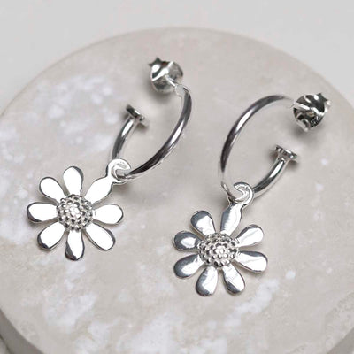 MZB92_Sterling Silver Daisy Stud Hoops_2