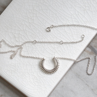 mzb101sterlingsilvertribalhorseshoenecklace4 1