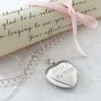 HEART LOCKET 900X900