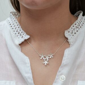 Silver four blossoming flowers pendant necklace