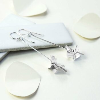 MB140 STERLINGSILVERWONDERLANDFLOWERDROPEARRINGS 002