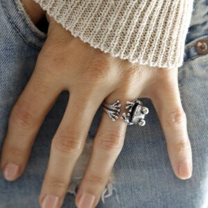 Silver adjustable frog ring