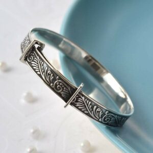 Silver decorative leaves baby bangle