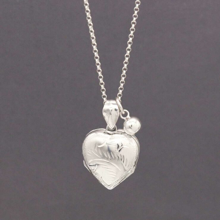 20" Sterling Silver Four Picture Heart Locket Necklace 20" Sterling Silver Four Picture Heart Locket Necklace