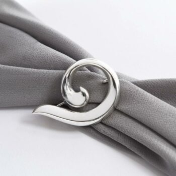 MC179B SPIRALBROOCH 001