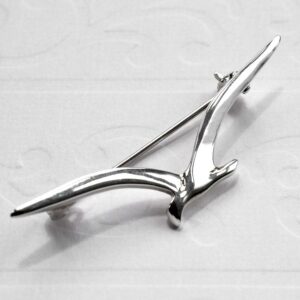 Silver Seagull in flight brooch