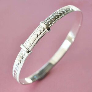 Silver adjustable decorative heart baby bangle