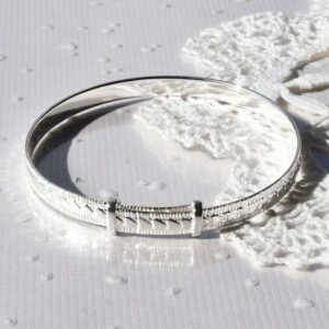 Silver adjustable decorative heart baby bangle