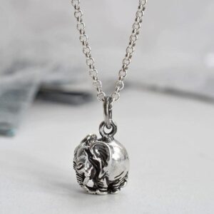 Silver elephant figurine pendant necklace