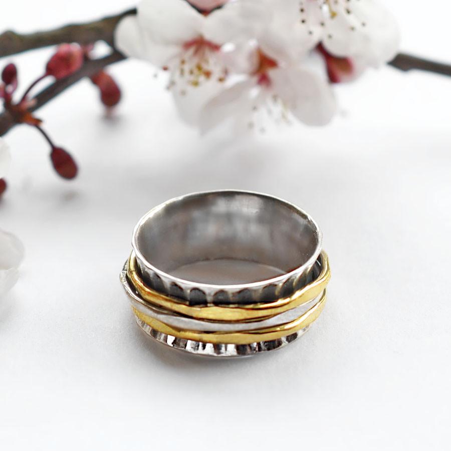 RAJAS Ring & Magatama シルバー Sterling Silver Mixed Metal Spinning Shell Ring | Martha Jackson