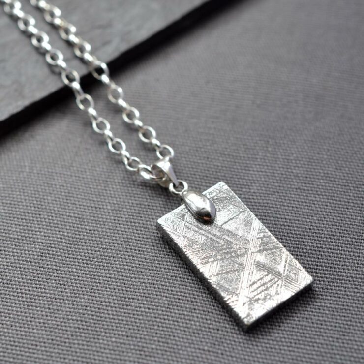 Meteorite pendant top