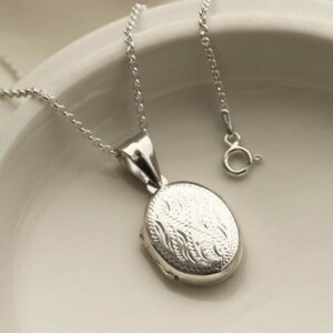 Engravable Sterling Silver Decorative Oval Locket with catch